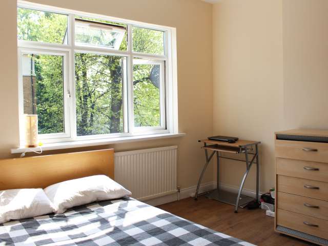 Furnished room in shared flat in Tottenham, London