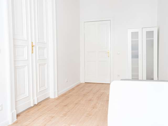 Zimmer zu vermieten in Wohnung mit 4 Schlafzimmern in Mitte, Berlin