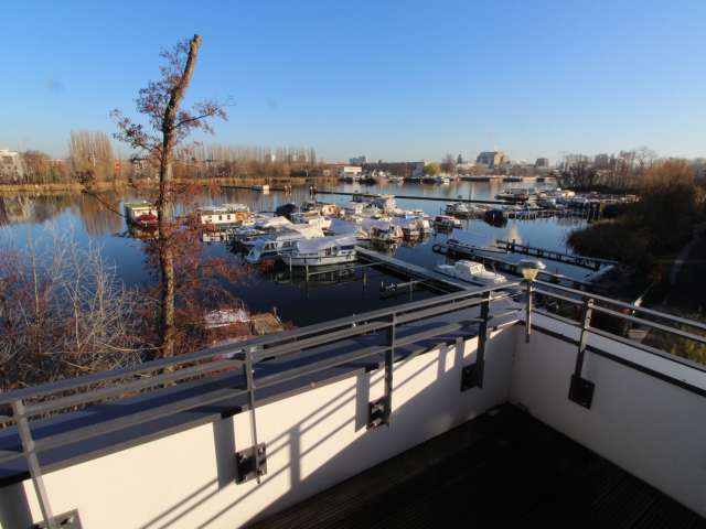 Luxe Wohnung mit 2 Schlafzimmern zu vermieten, Friedrichshain