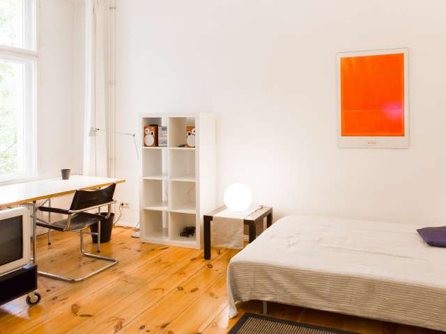 Modernes Studio mit Holzböden zu mieten in Schöneberg, Berlin