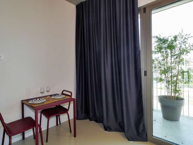 Modern studio apartment for rent in Poblenou, Barcelona