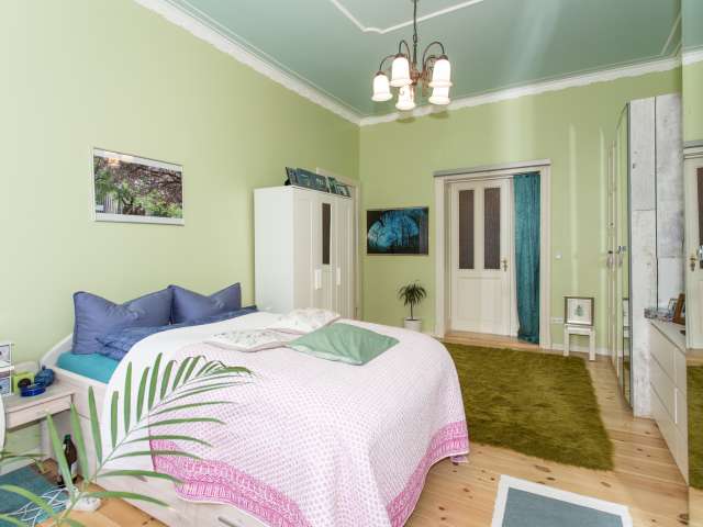 Zimmer zu vermieten, 4-Zimmer-Wohnung - Charlottenburg, Berlin