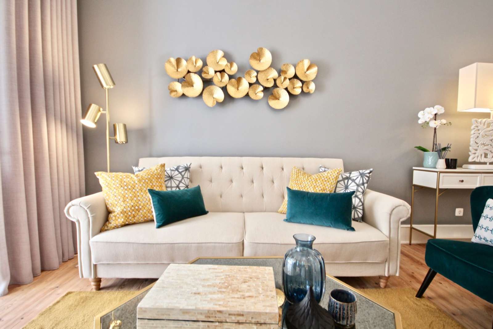 First-class 2-bedroom apartment for rent near Passevite Art Gallery in Arroios