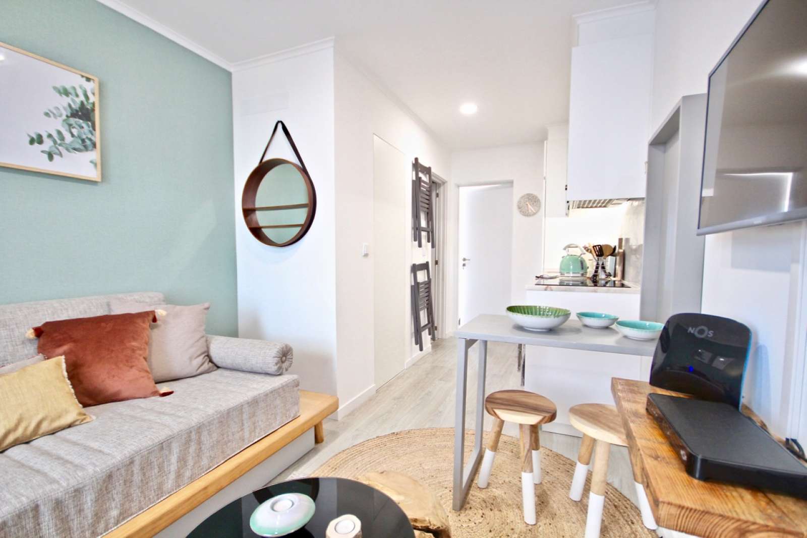 Stylish 1-bedroom apartment for rent in Alcântara