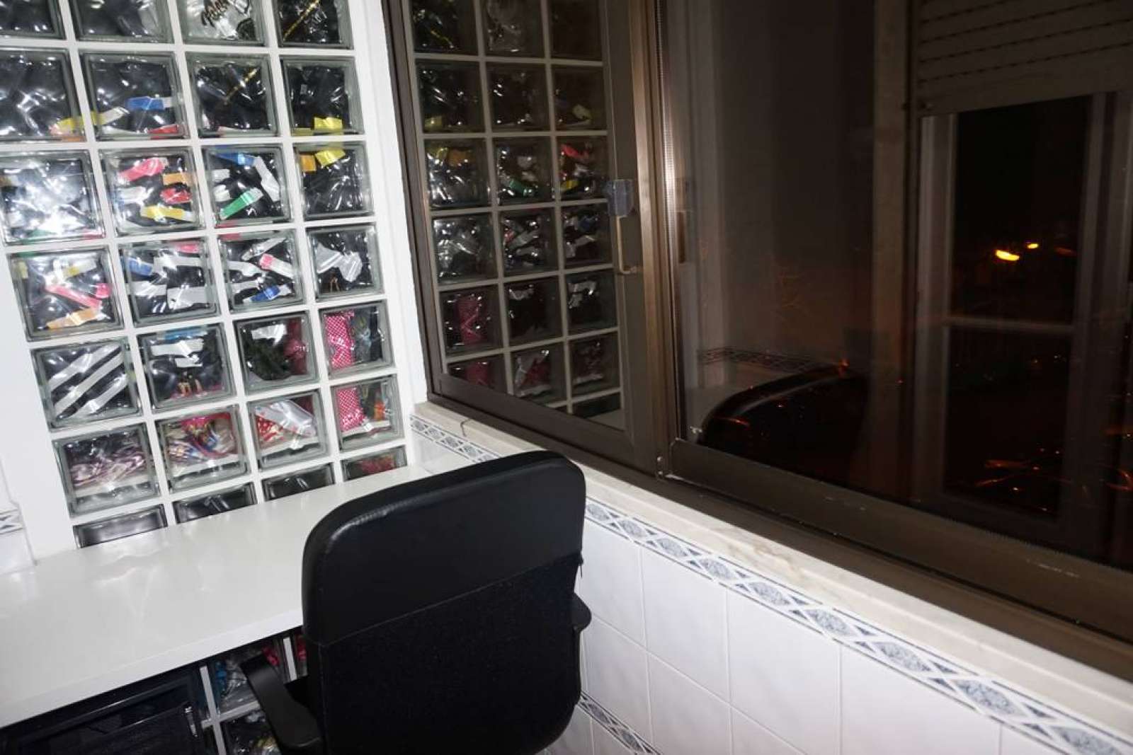 Double bed in Rooms for rent in a spacious 4-bedroom apartment in Alvalade