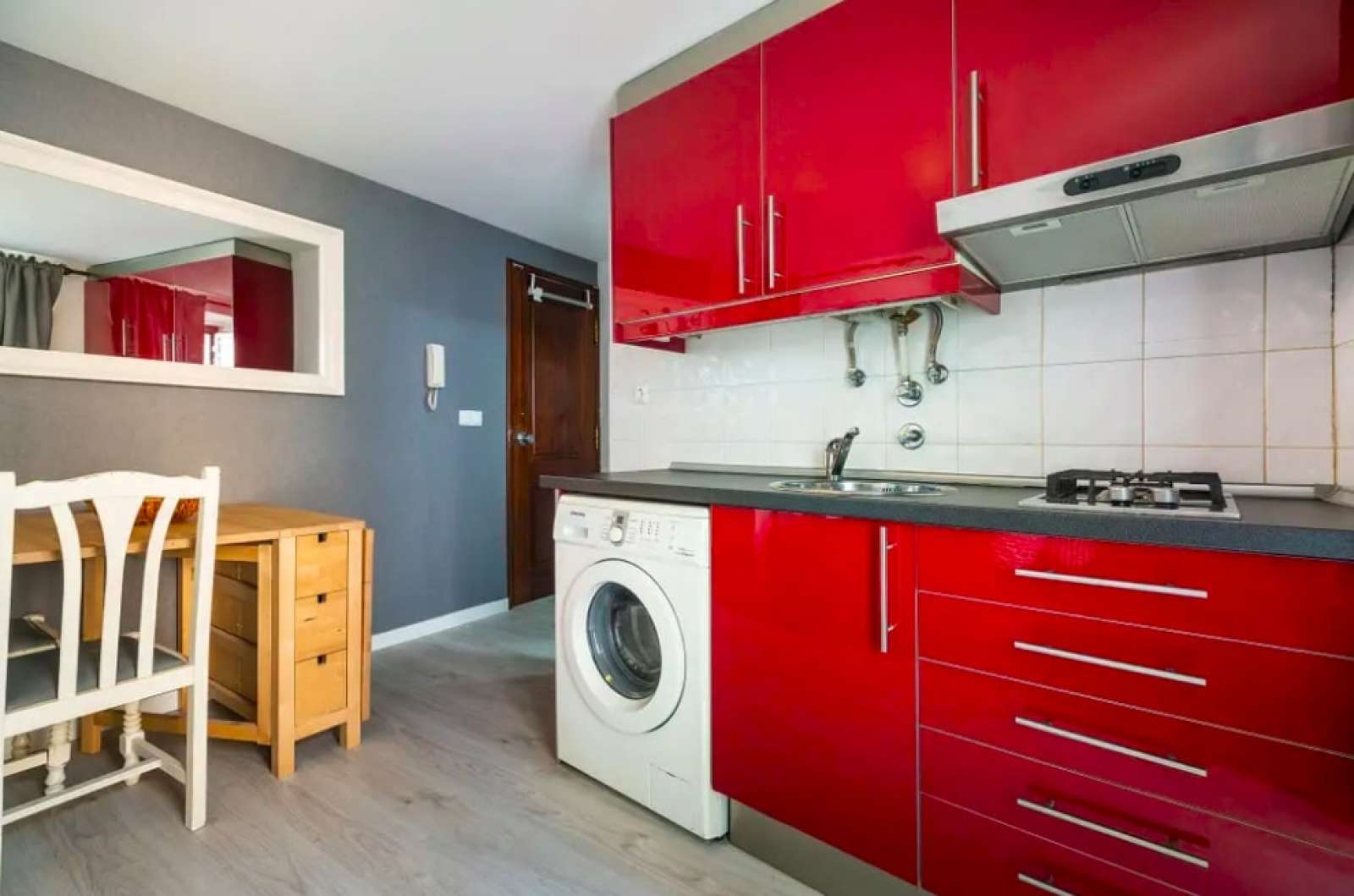 Cute 1-bedroom apartment for rent in Castelo