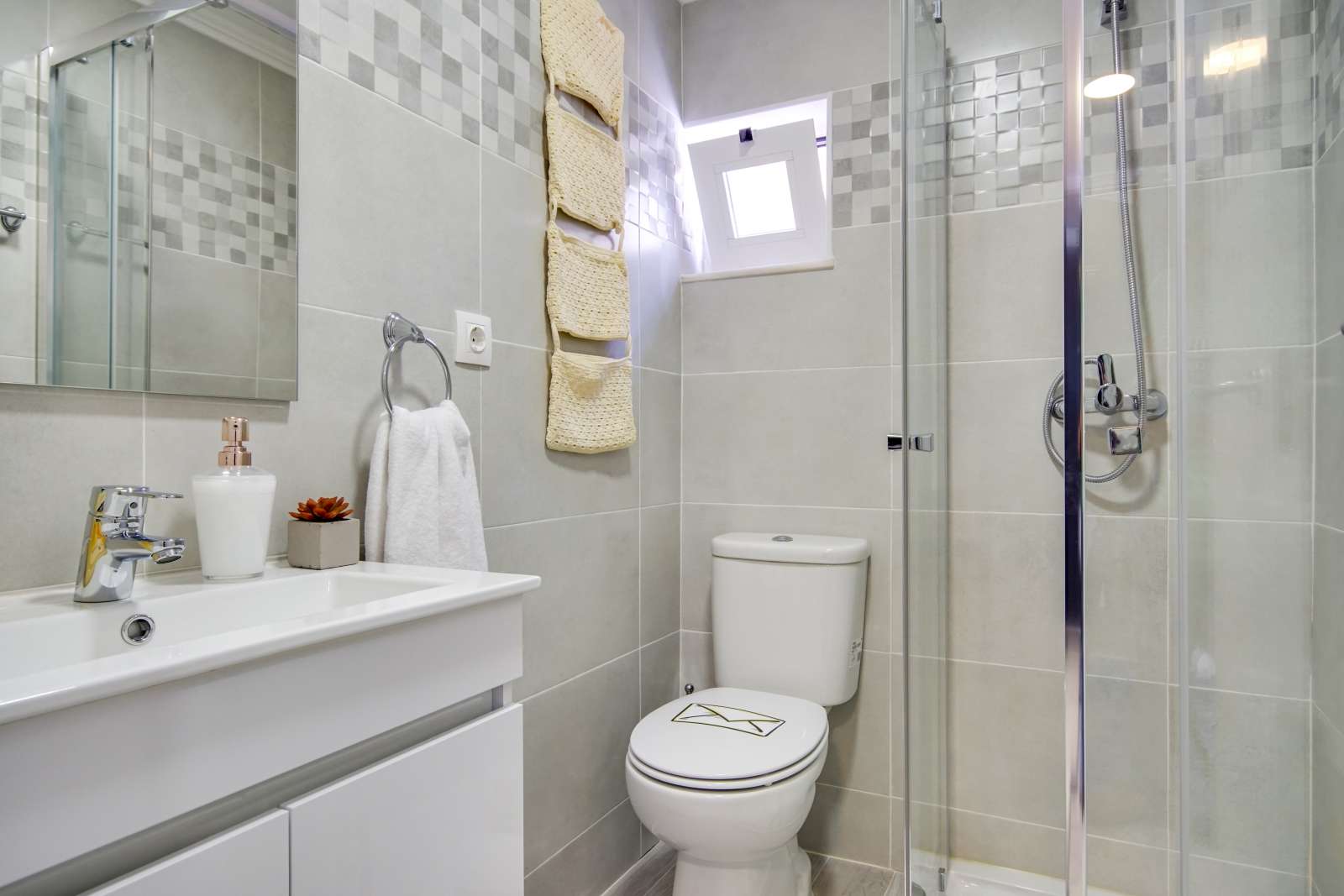 1-bedroom apartment for rent in Mouraria