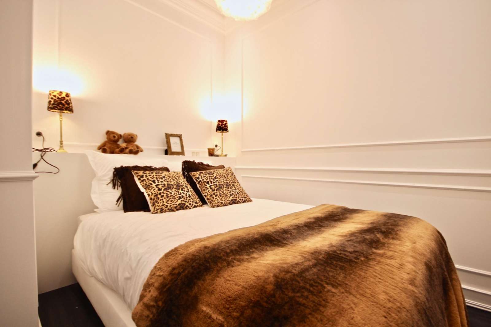 Spacious 2-bedroom apartment for rent in Estrela and Lapa