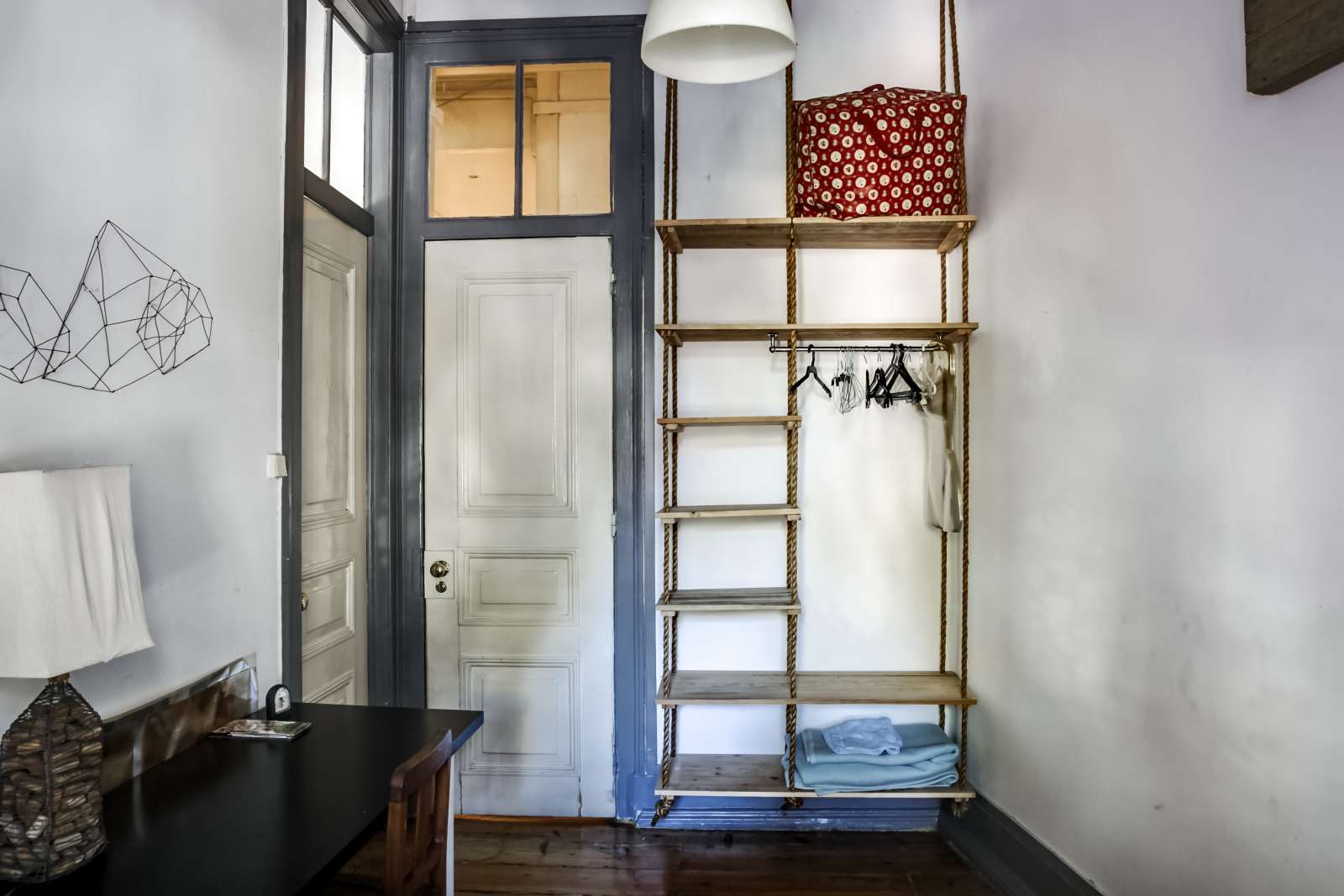 Single Bed in Rooms for rent in 6-bedroom apartment in Estrela