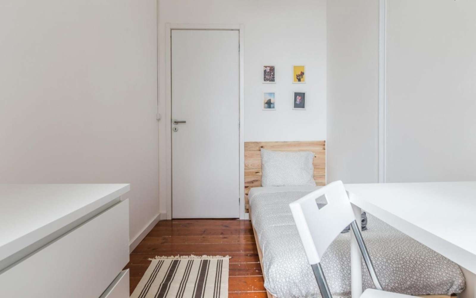 Large suny bedroom in Central Lisbon (1Km IST)