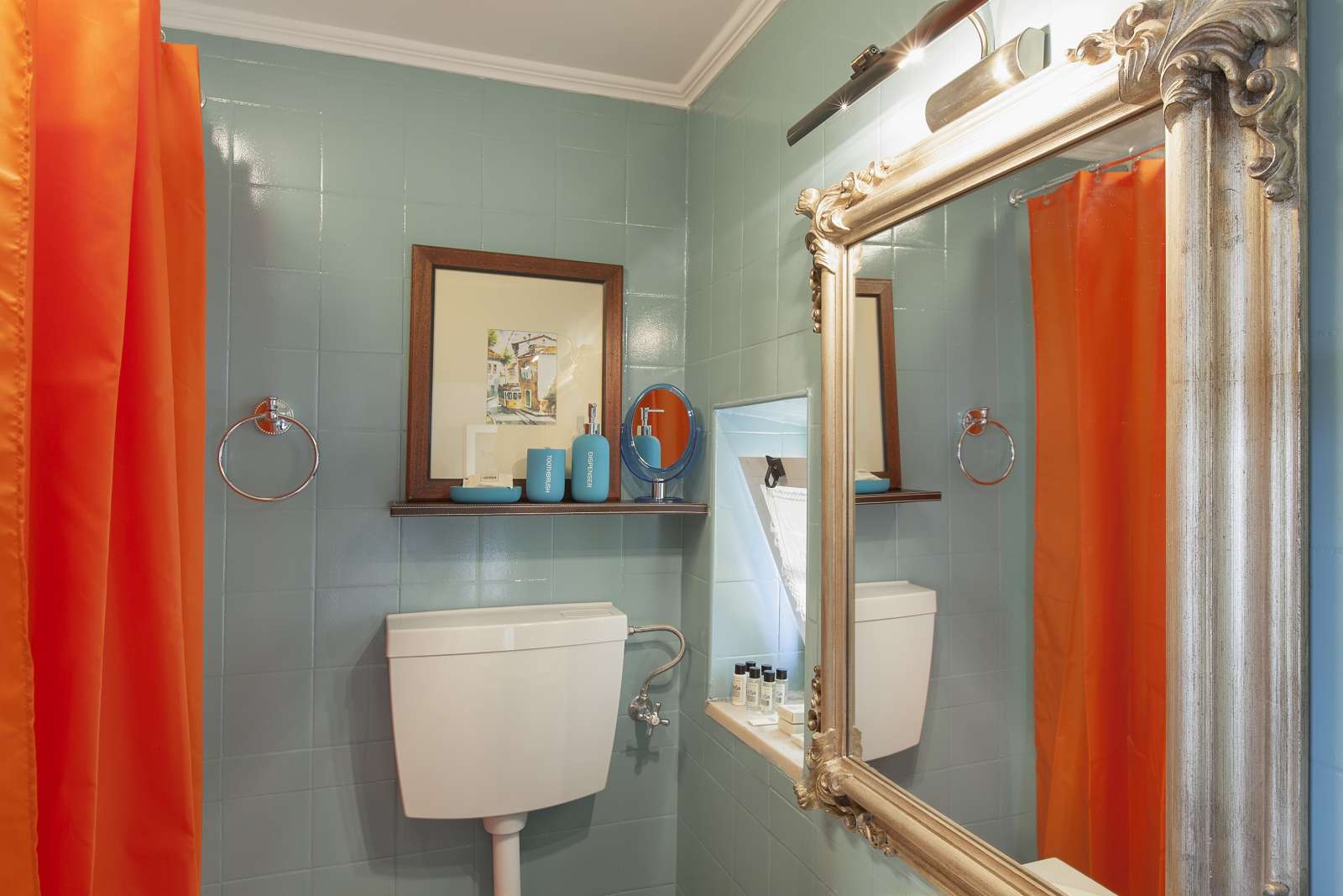 Large and Sunny Room For Rent In Amadora