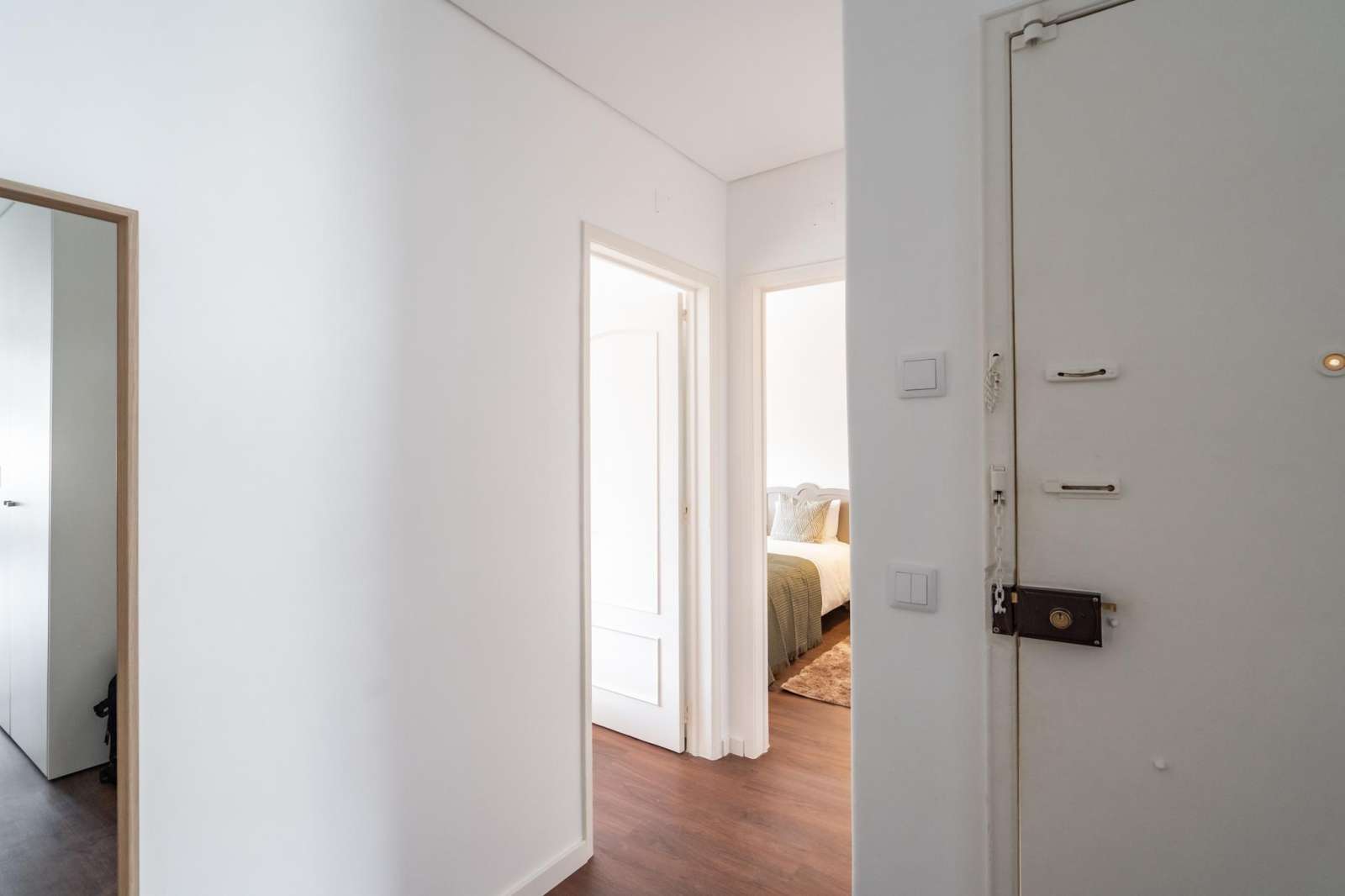 Fantastic 2-bedroom apartment for rent near Portuguese Cinematheque in Campo de Ourique