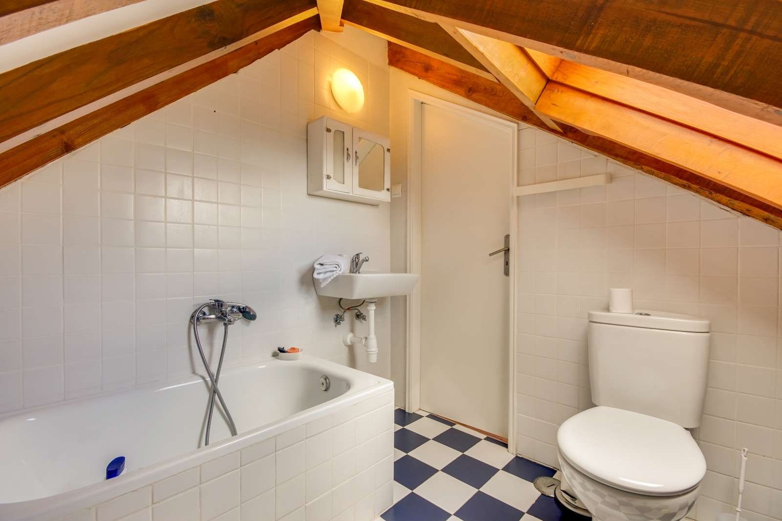 1-bedroom apartment for rent in Graça e São Vicente