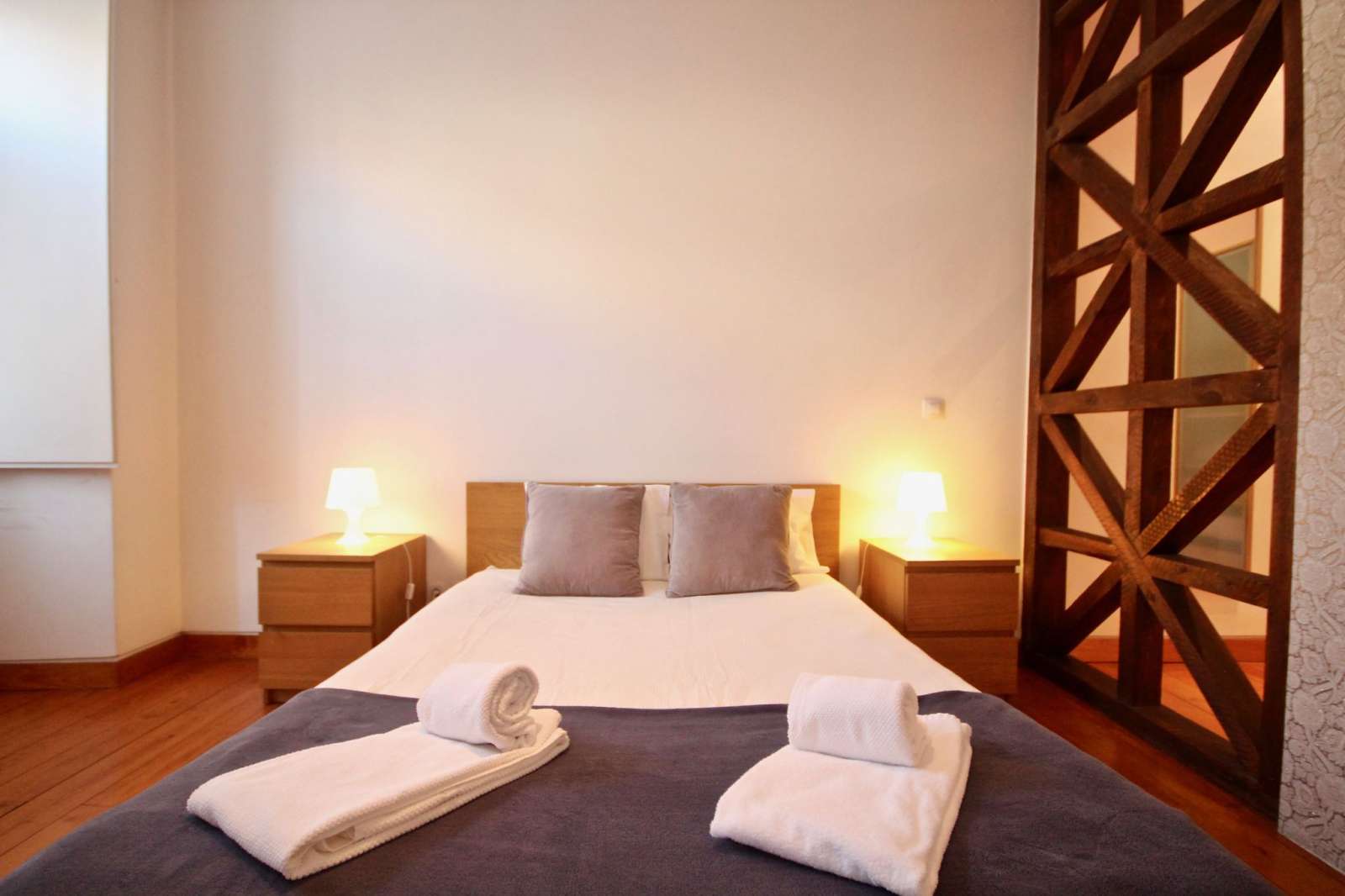 Charming 2-bedroom apartment with AC for rent near Metro in central Baixa-Chiado