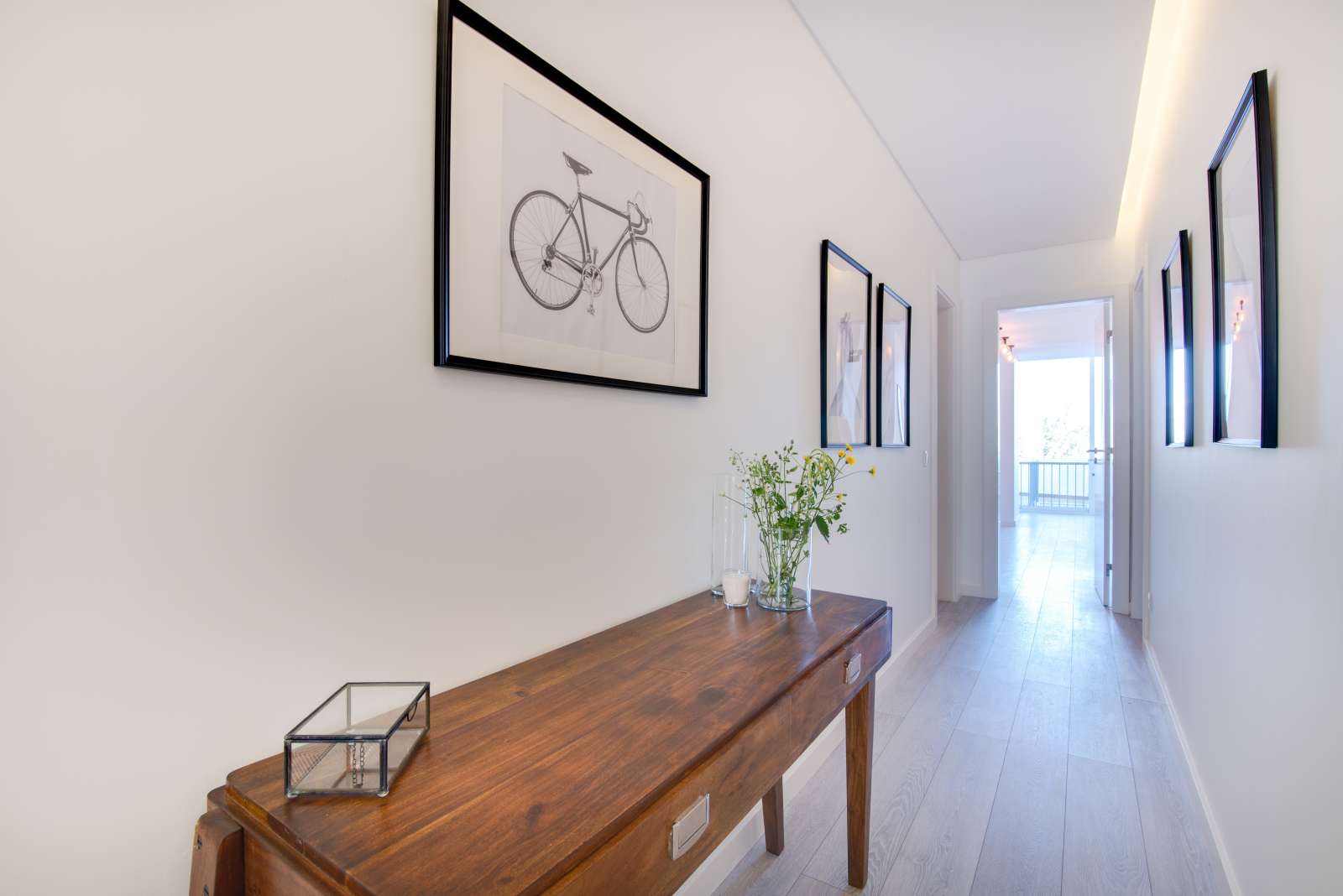 Stylish 3-bedroom apartment for rent near Monte Agudo lookout point in Penha de França