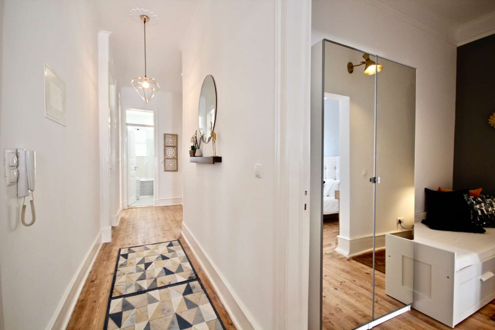 First-class 2-bedroom apartment for rent near Passevite Art Gallery in Arroios