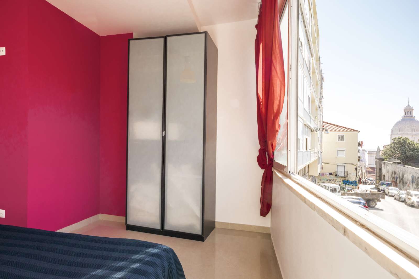 2-bedroom apartment for rent in Graça e São Vicente