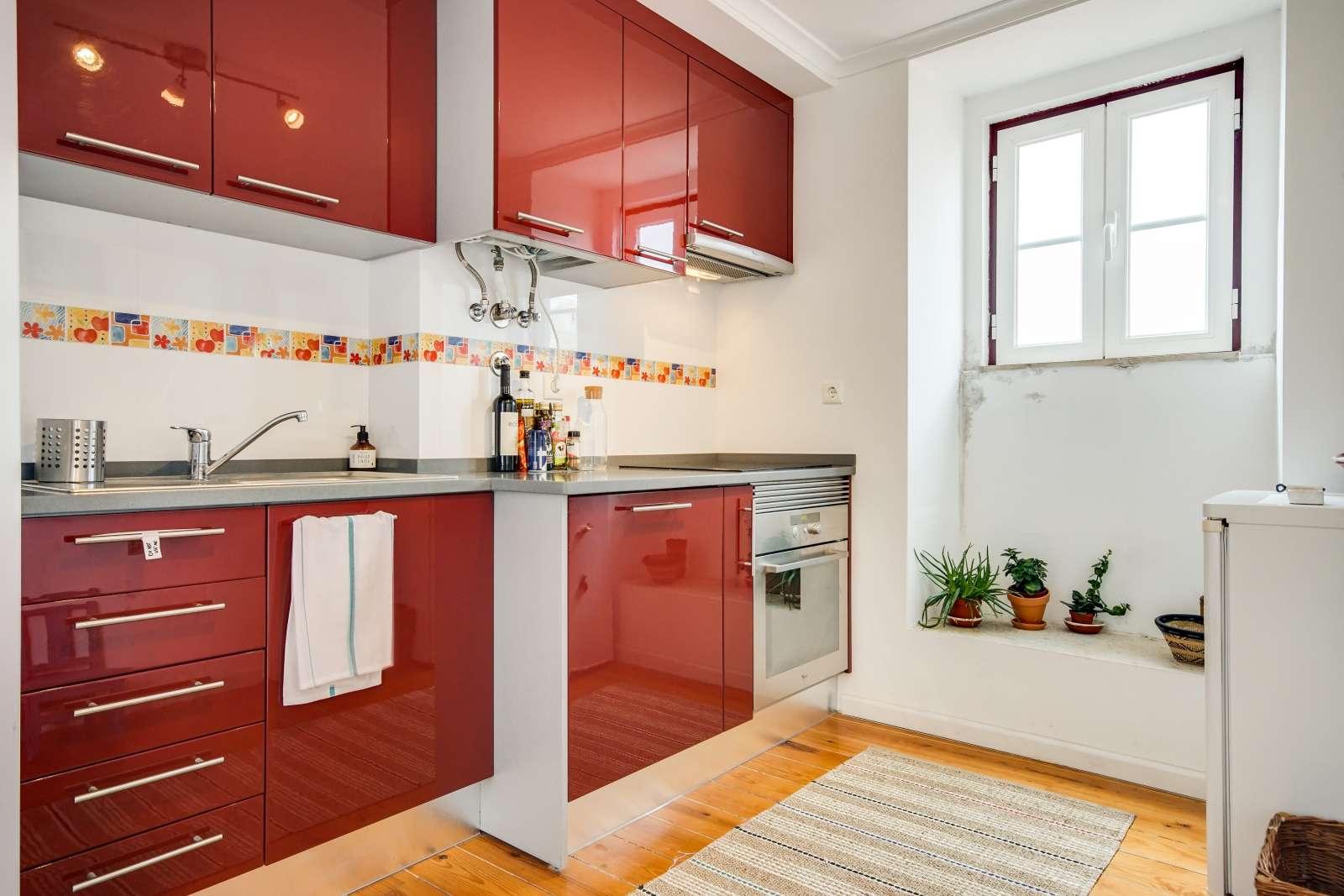 1-bedroom apartment for rent in Graça e São Vicente