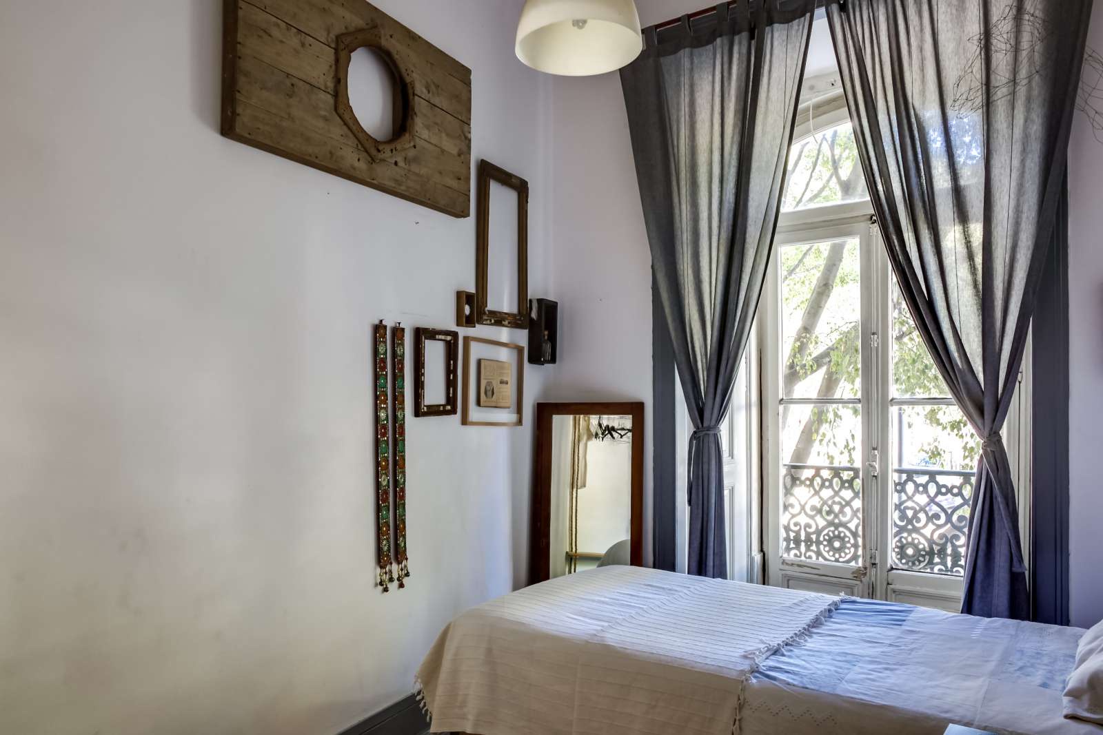 Single Bed in Rooms for rent in 6-bedroom apartment in Estrela