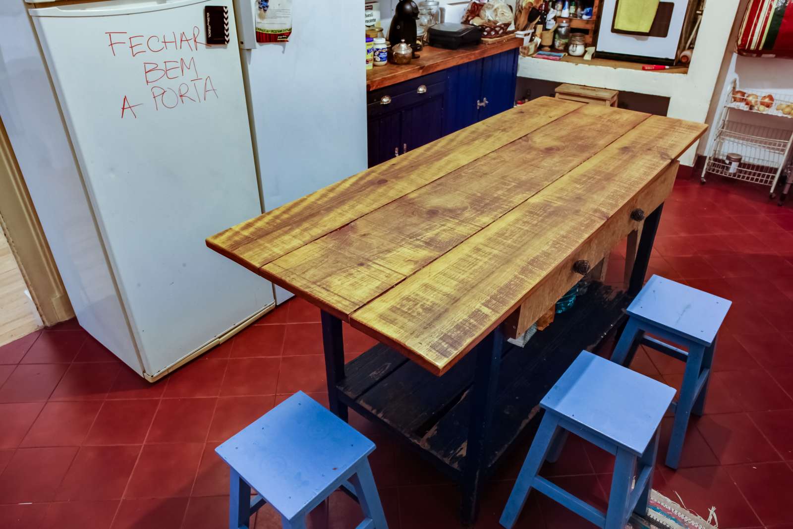 Single Bed in Rooms for rent in 6-bedroom apartment in Estrela