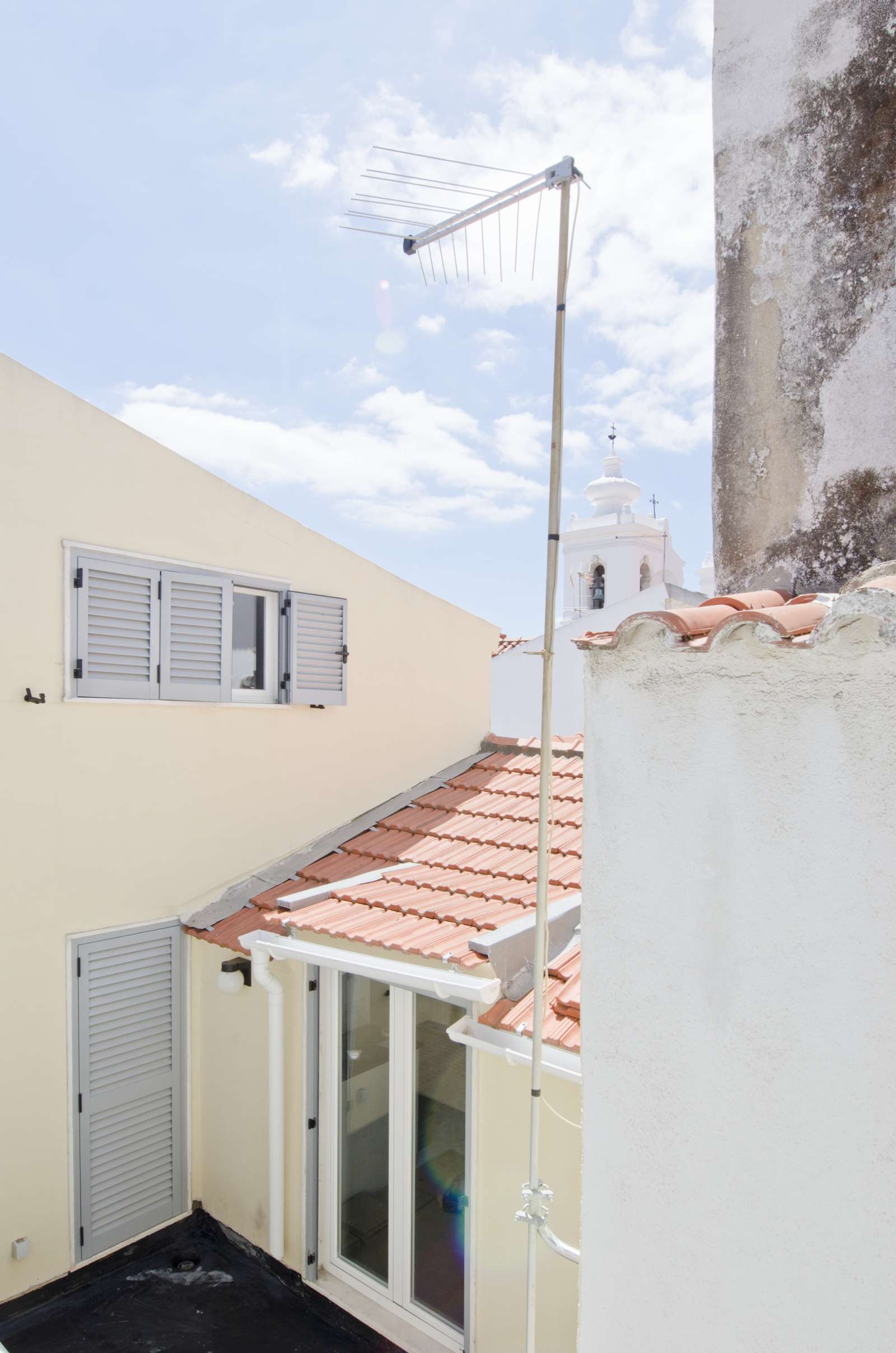 Student accommodation in Lisbon - All inclusive from €825 →