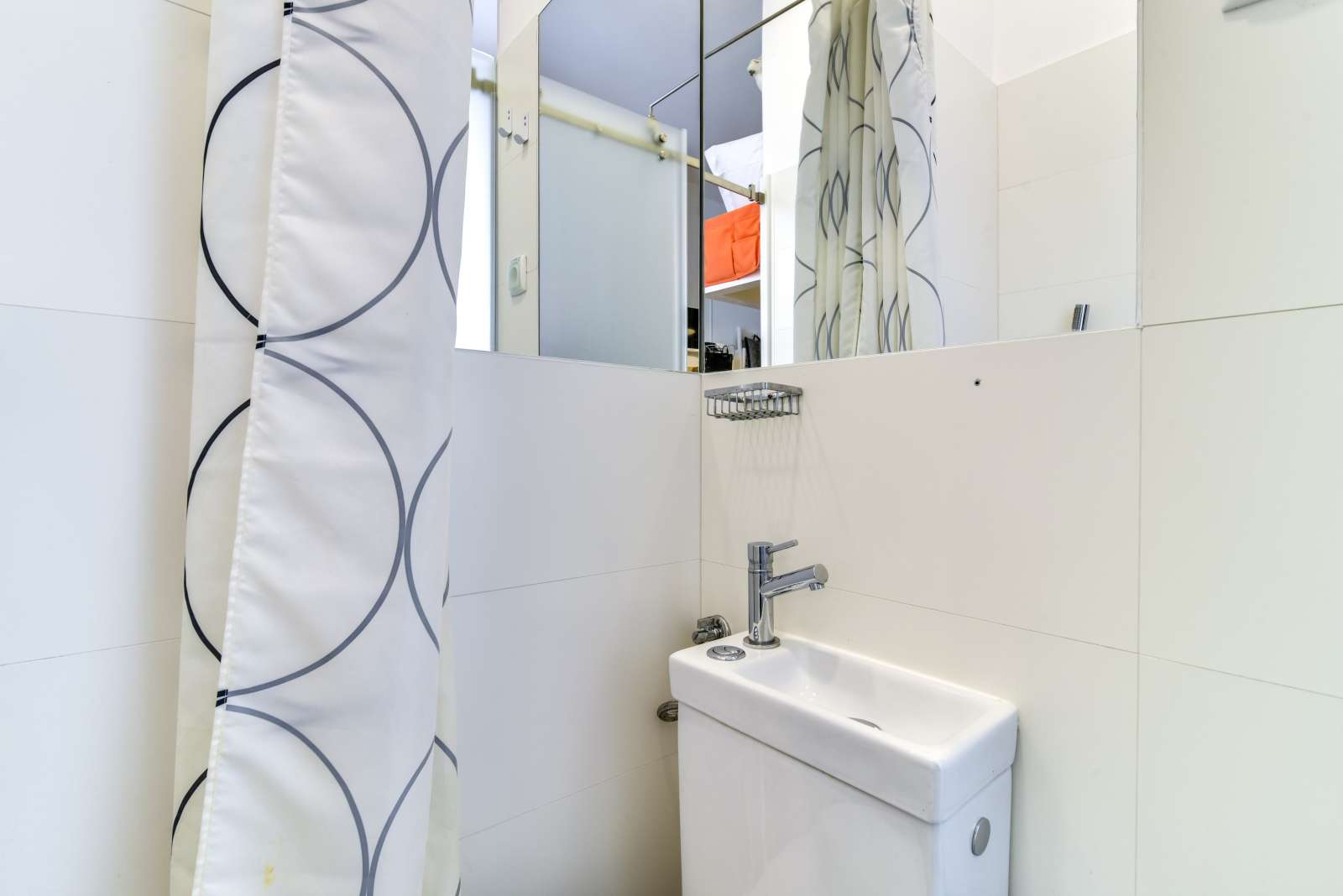 Studio apartment for rent in Cais do Sodré