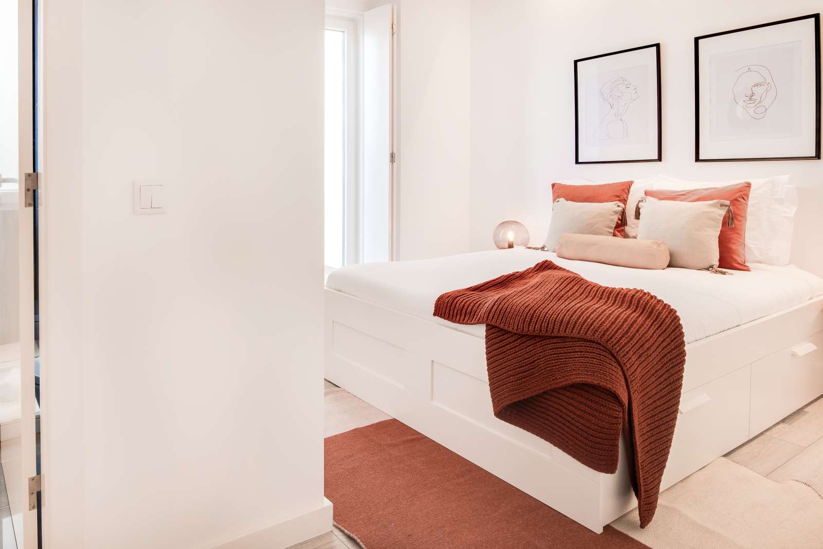 Stylish 3-bedroom apartment for rent near Monte Agudo lookout point in Penha de França