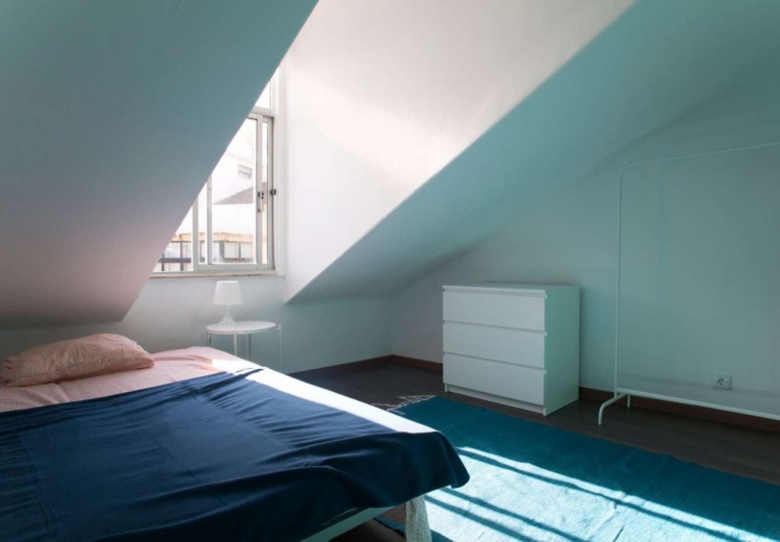 Room for male 14 min to Cidade Universitaria, Lisbon