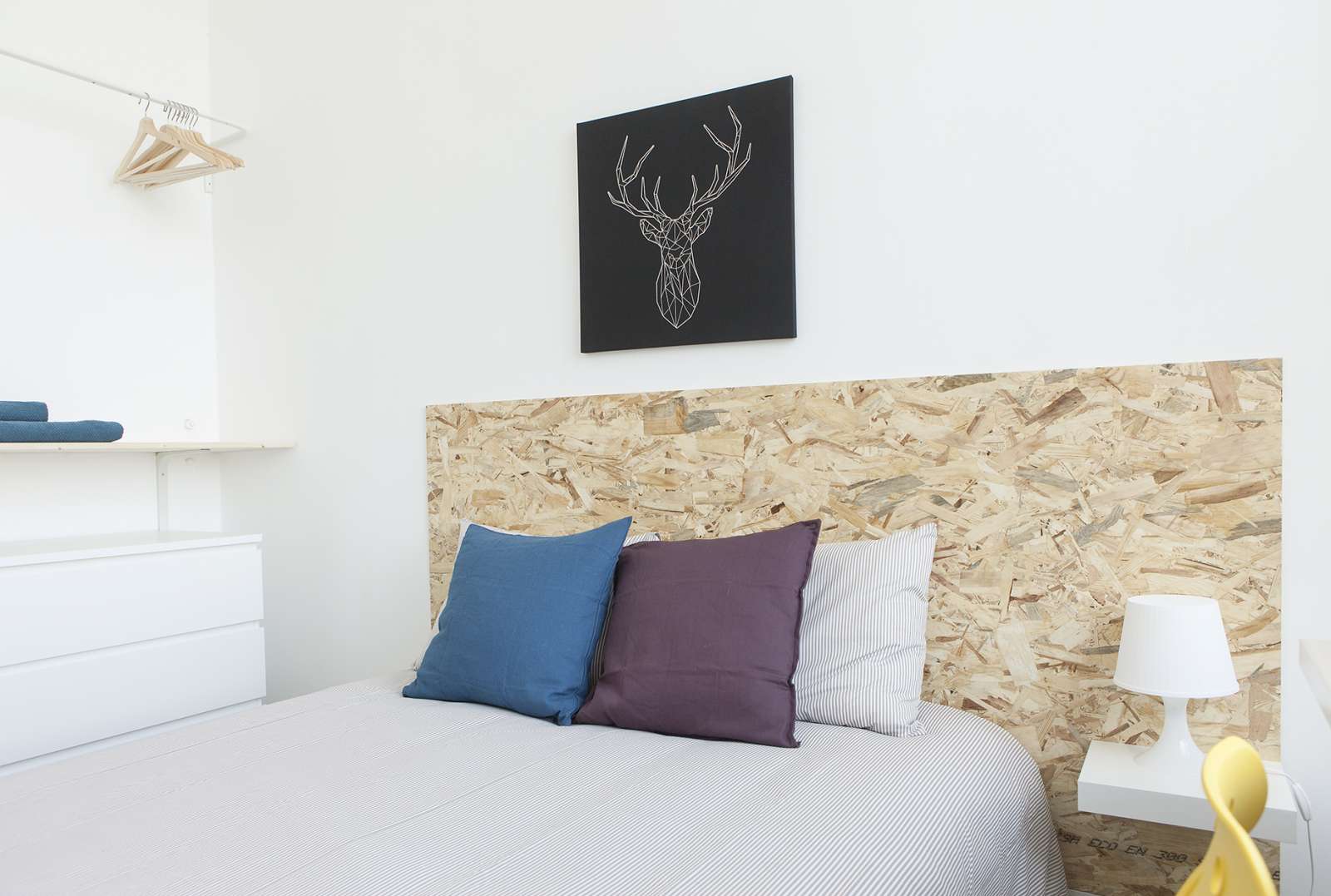 Double bed in Nice rooms for rent in 7-bedroom apartment near Nuno Álvares Garden