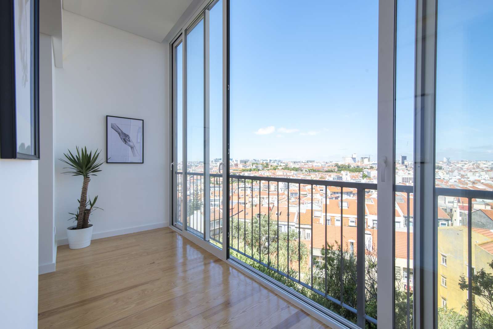 3-bedroom apartment for rent in Penha de França