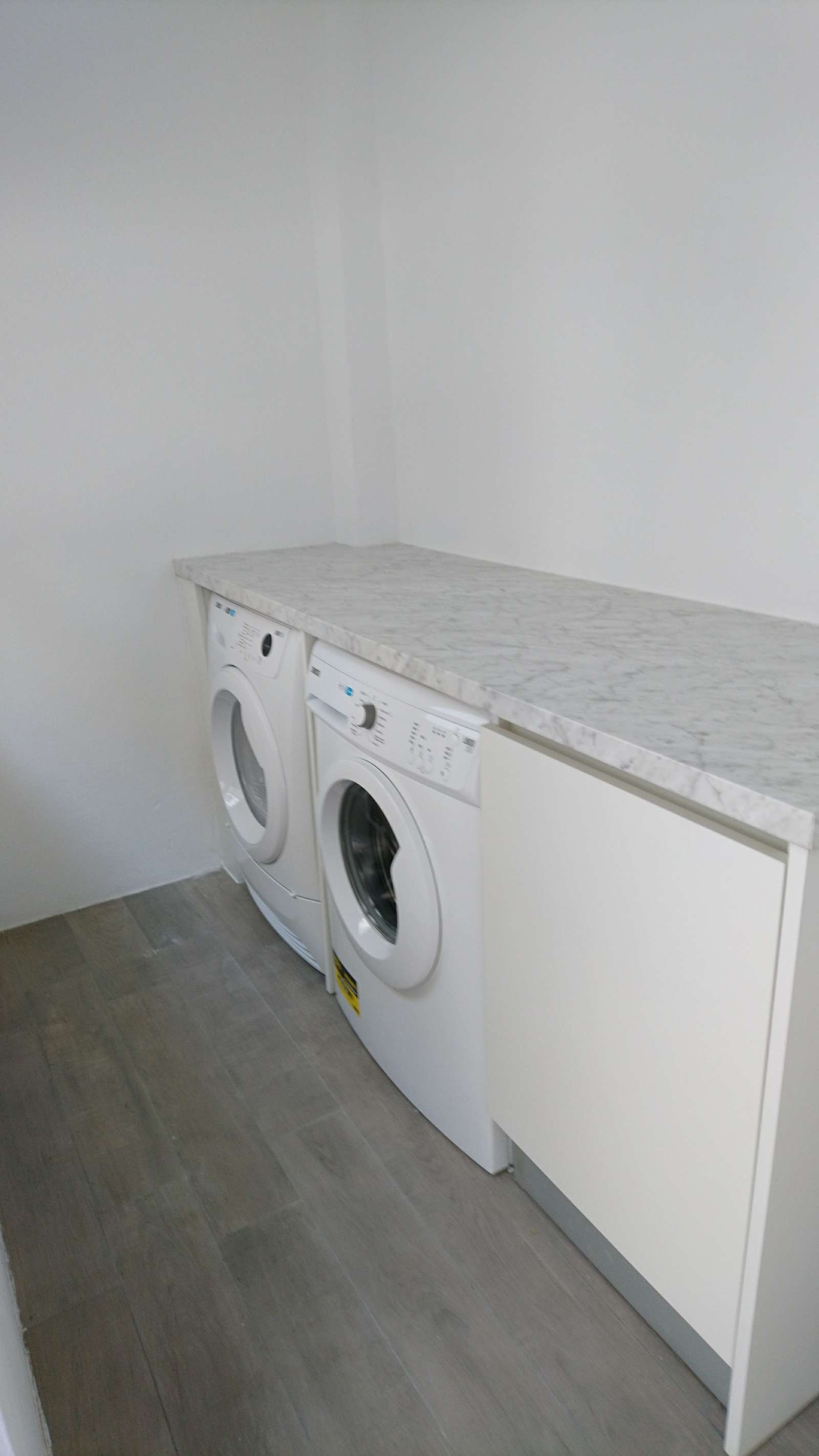 Double bed in Rooms for rent in 4-bedroom apartment in Arroios