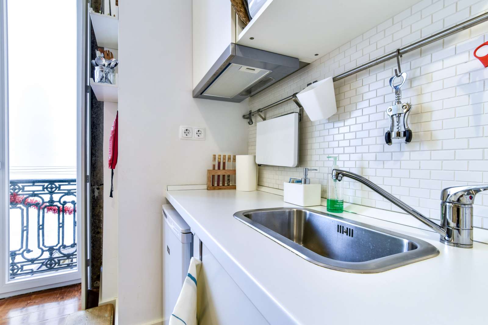 Studio apartment for rent in Cais do Sodré