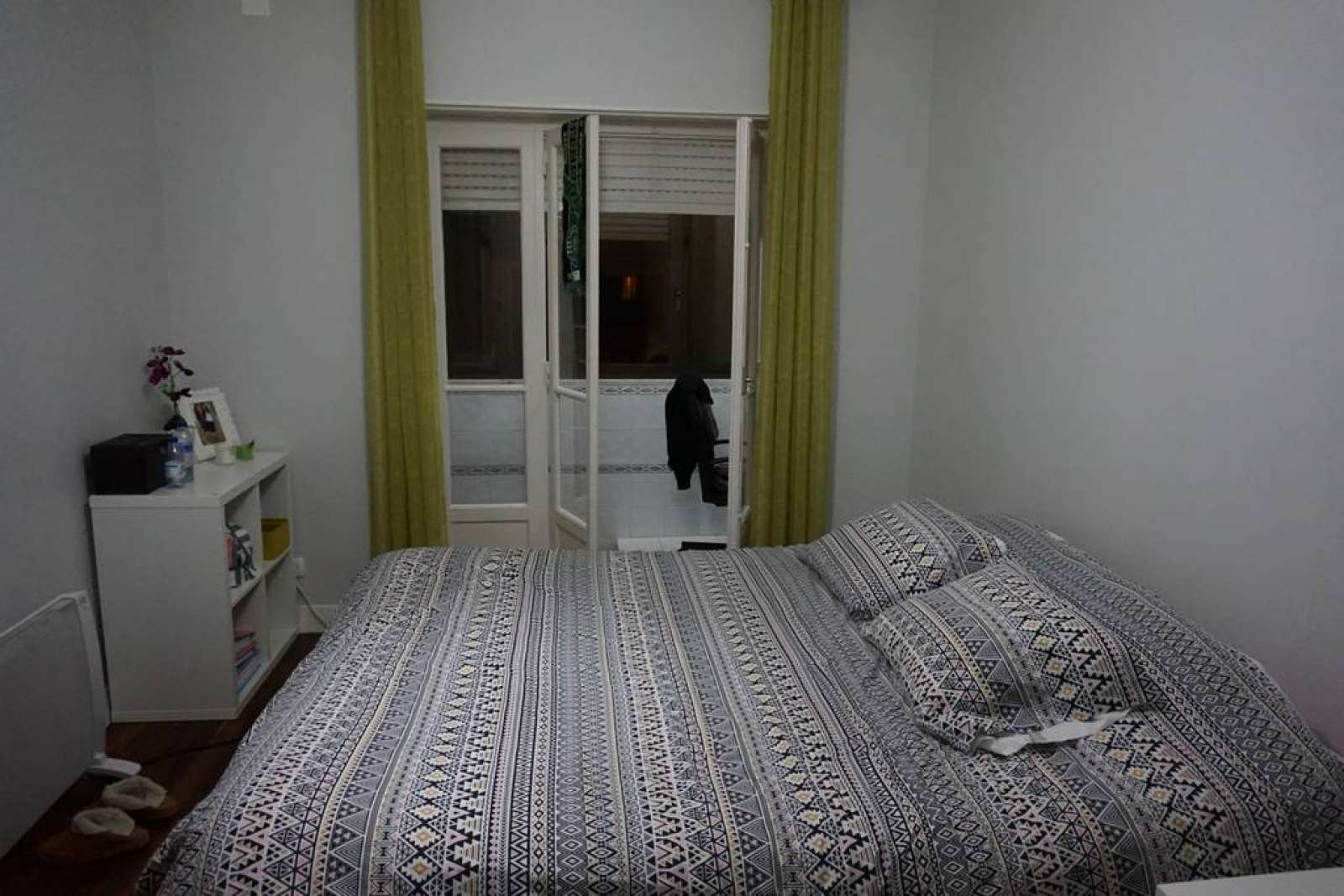 Double bed in Rooms for rent in a spacious 4-bedroom apartment in Alvalade