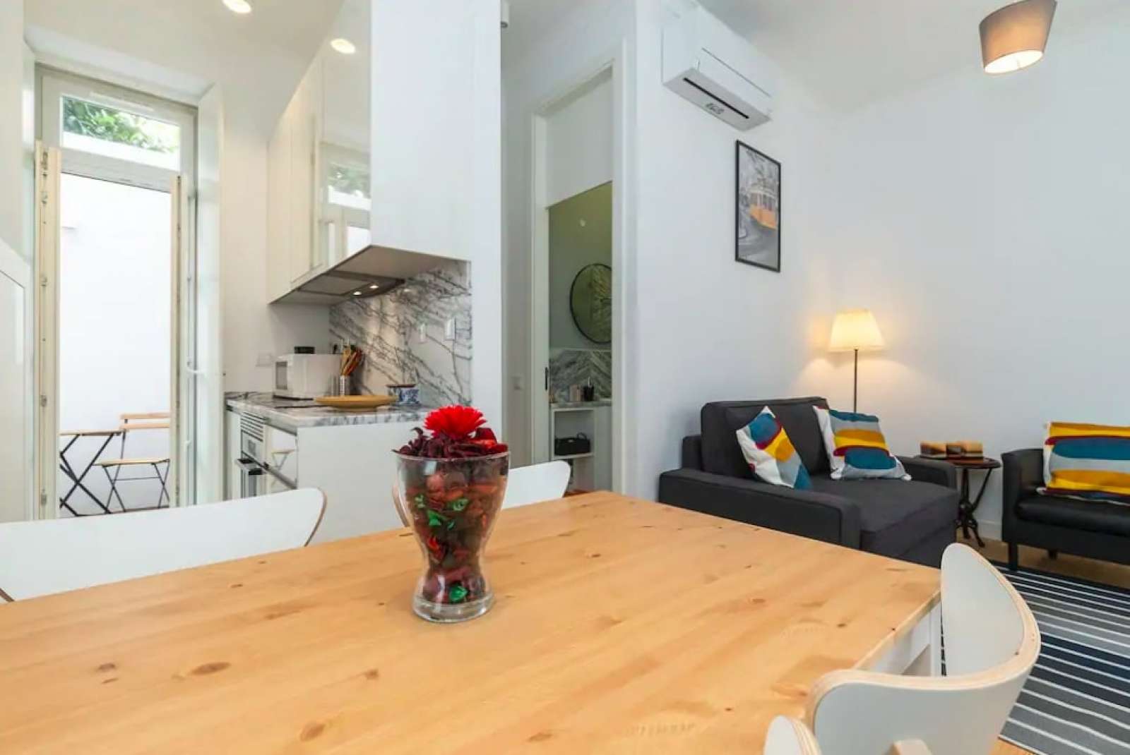 Dazzling 1-bedroom flat for rent in Arroios