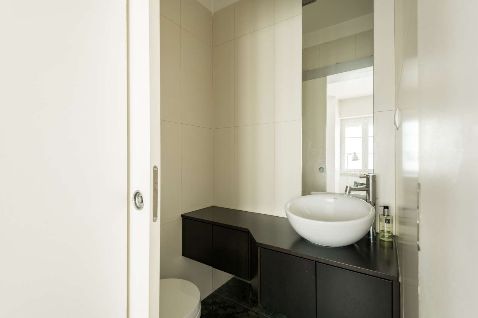 2-bedroom apartment for rent in Arroios