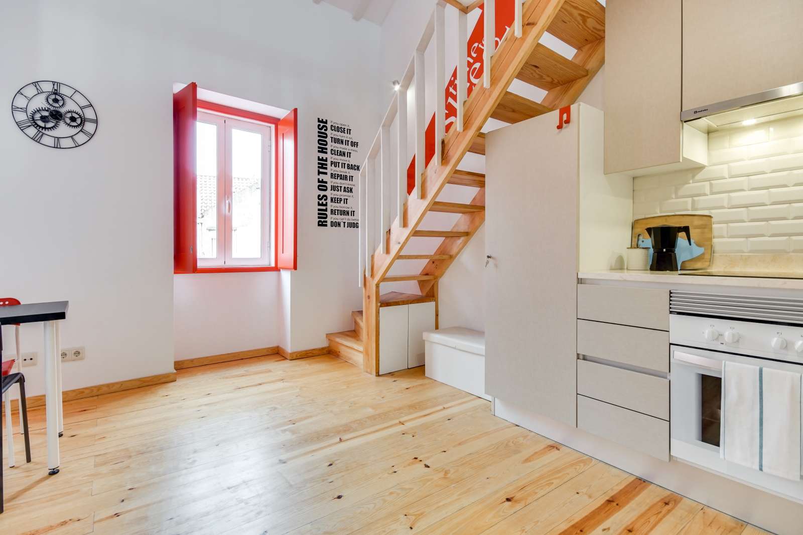 Attractive 2-bedroom apartment for rent close to Museum of Ethnology in Ajuda