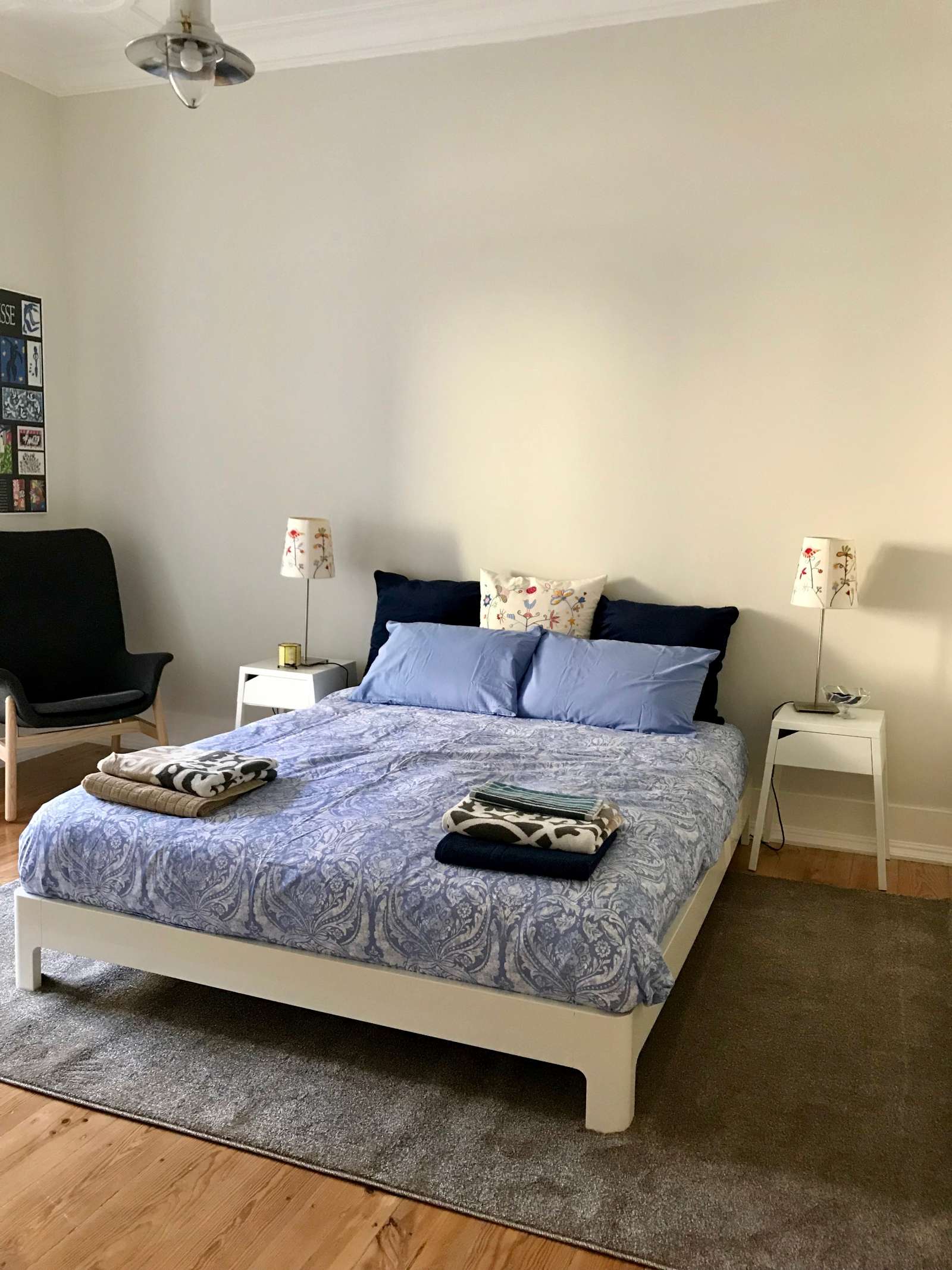 Double bed in Rooms for rent in 4-bedroom apartment in Arroios