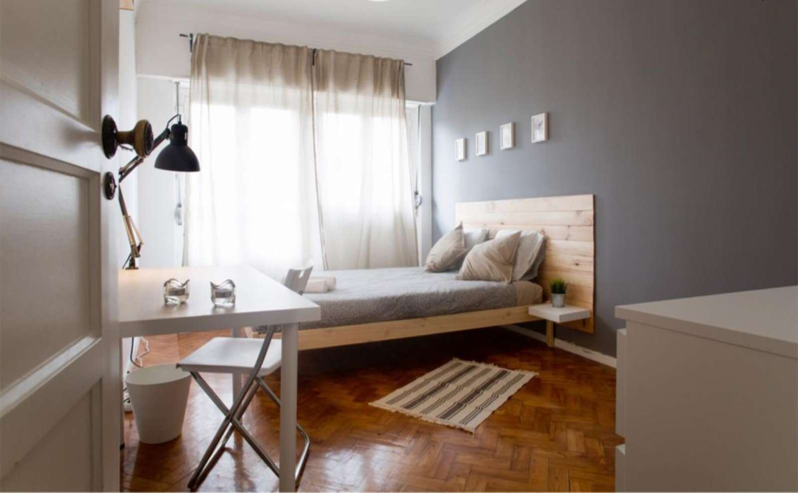 Nice and comfortable room near Nova, Cidade Universitária and IST