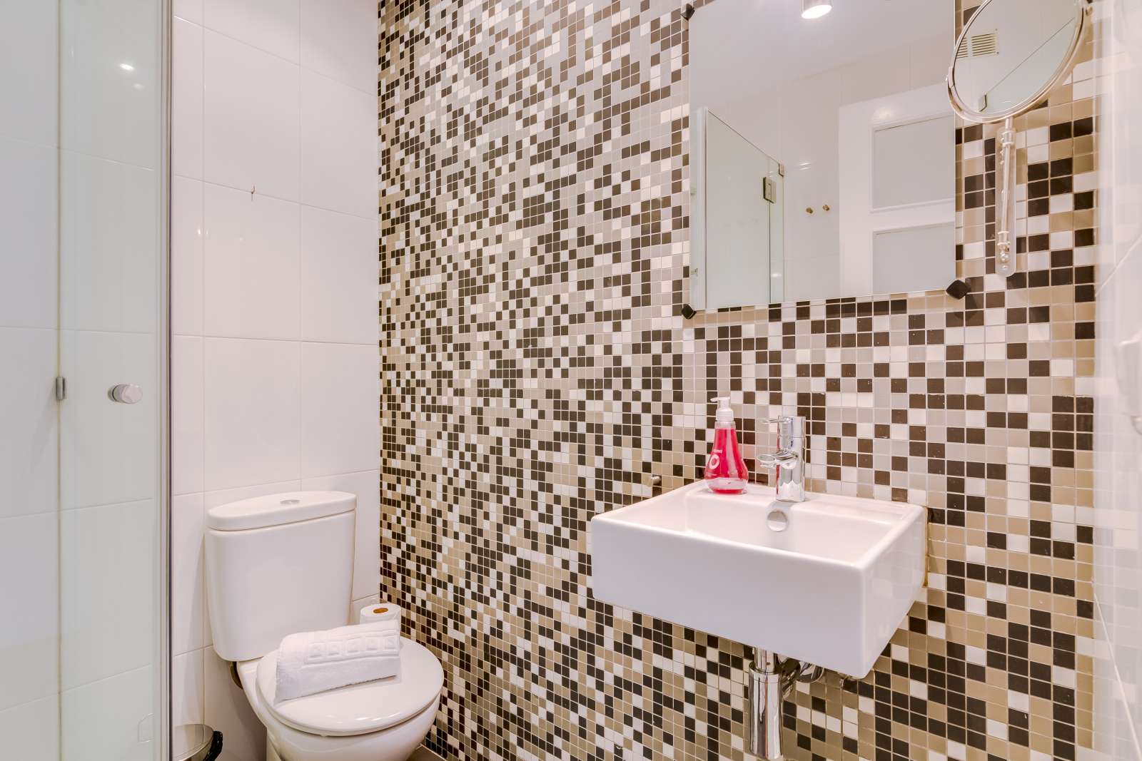 Wonderful 1-bedroom apartment for rent near Botanical Garden in Santo António