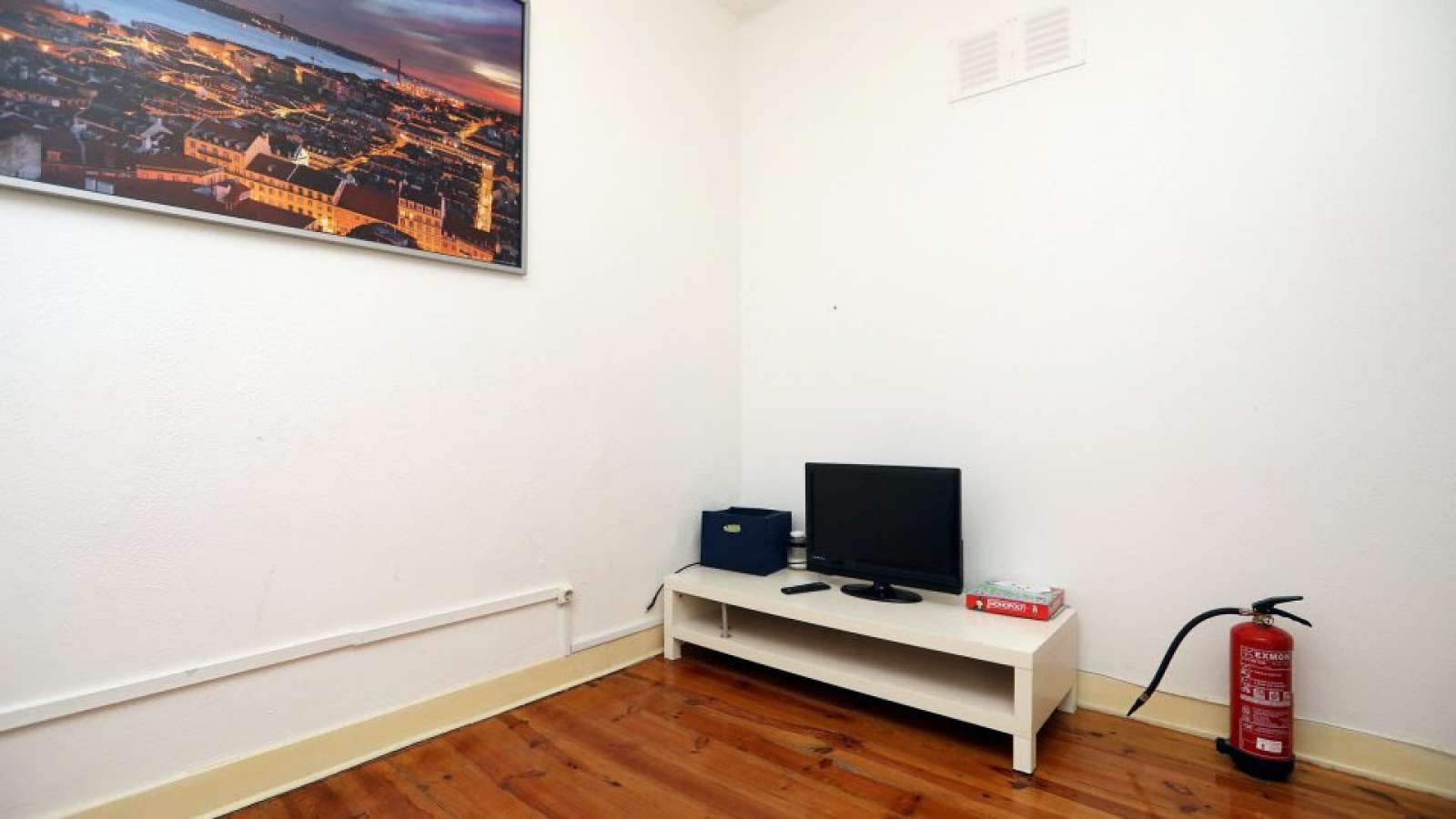 Twin Beds in Gorgeous rooms for rent in lovely flatshare in Avenidas Novas, near Metro Saldanha