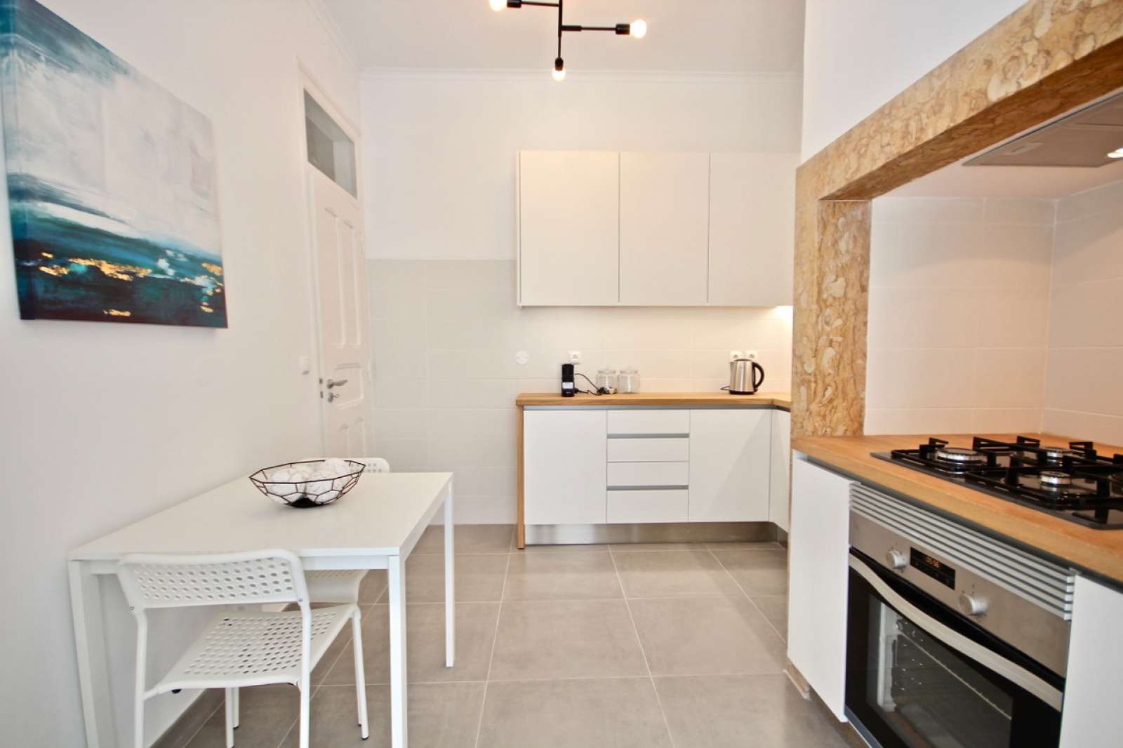 First-class 2-bedroom apartment for rent near Passevite Art Gallery in Arroios