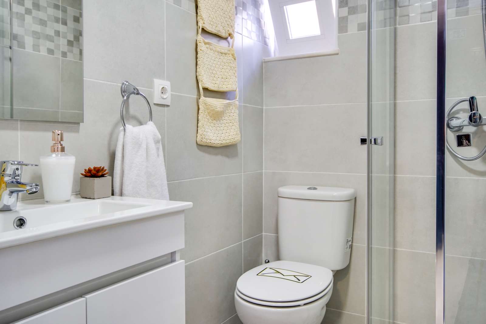 1-bedroom apartment for rent in Mouraria