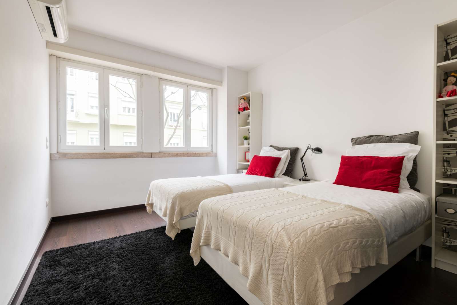 2-bedroom apartment for rent in Arroios