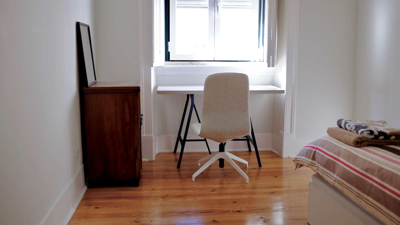 Single Bed in Rooms for rent in 4-bedroom apartment in Arroios