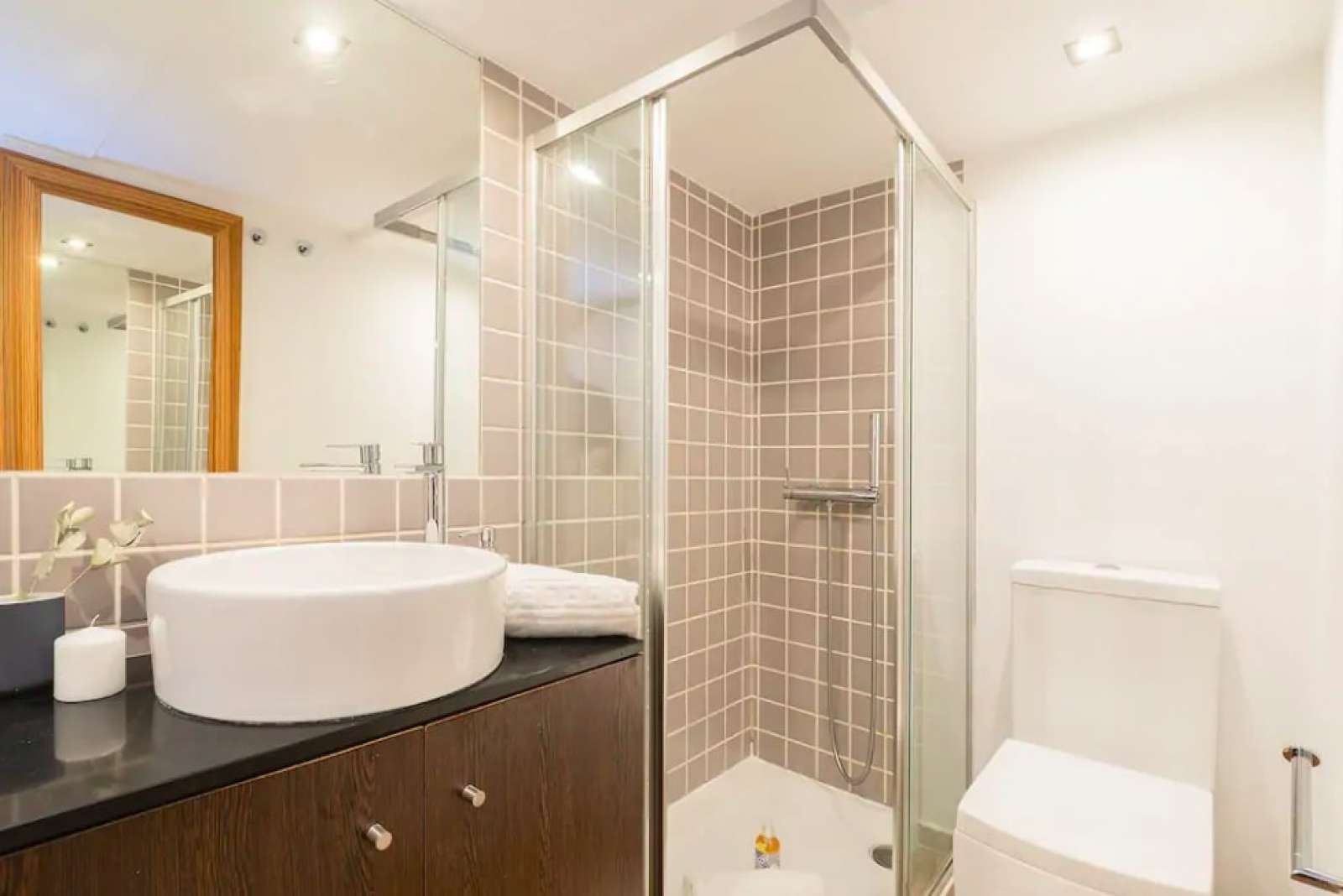 Sweet little 1-bedroom apartment for rent in characterful Arroios