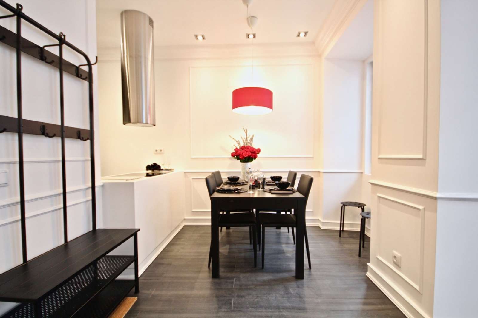 Spacious 2-bedroom apartment for rent in Estrela and Lapa