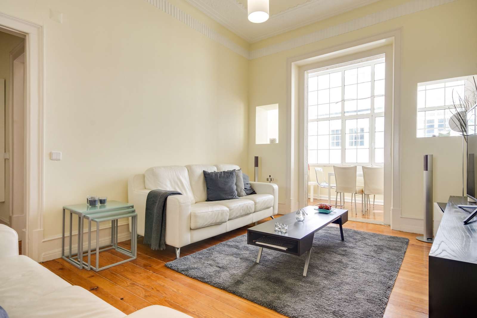 3-bedroom apartment for rent in Arroios