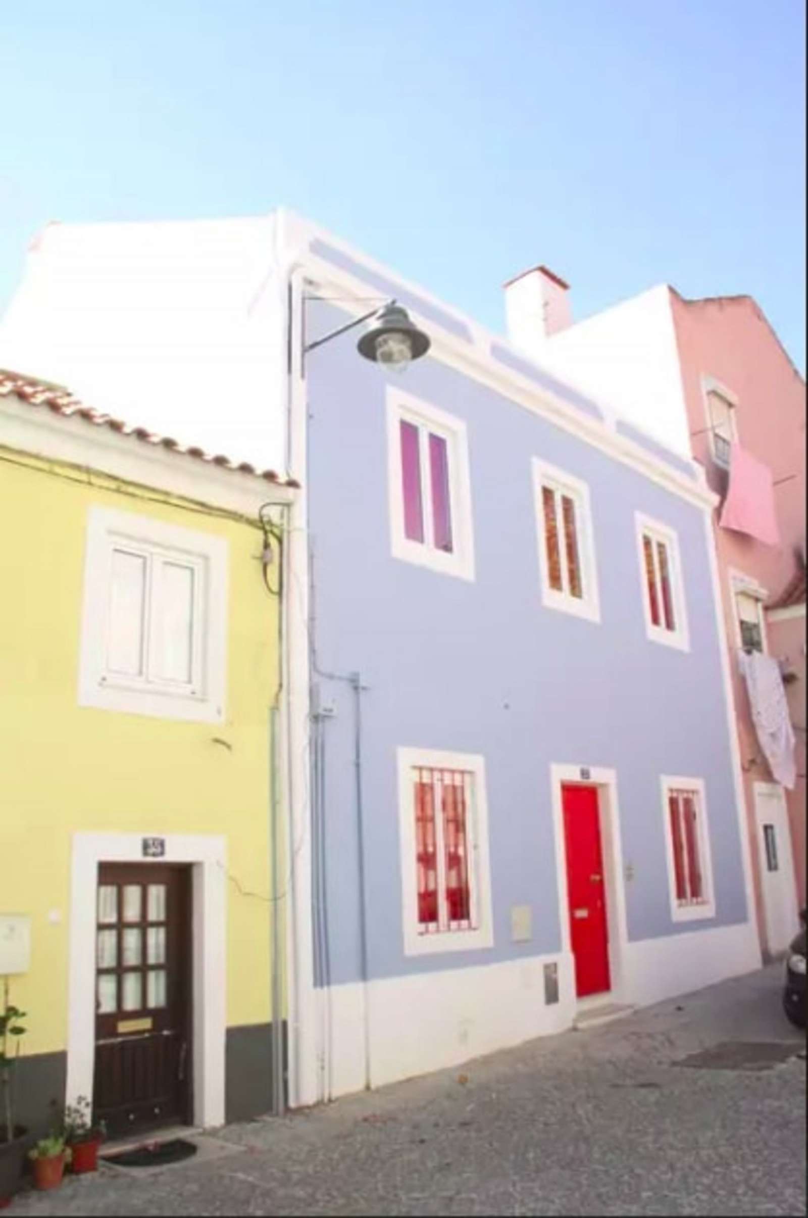 Cozy 2-bedroom apartment for rent close to Botanical Garden in Ajuda