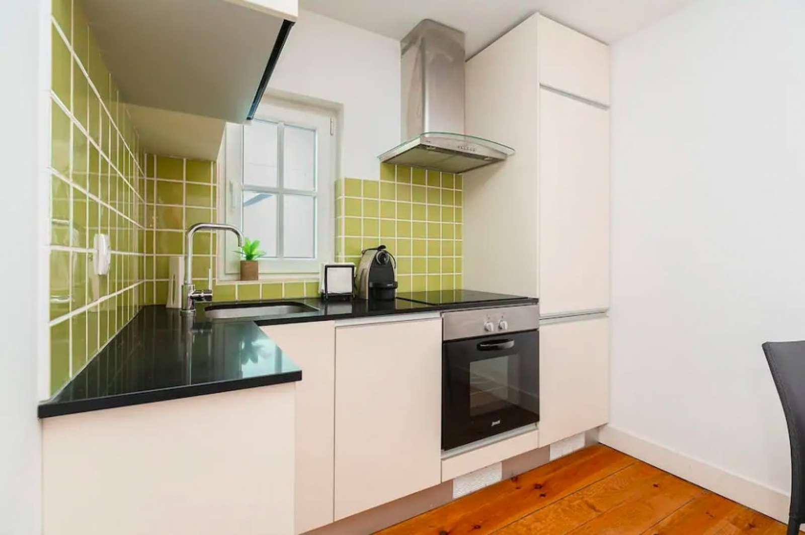 Adorable 1-bedroom apartment for rent in authentic Arroios