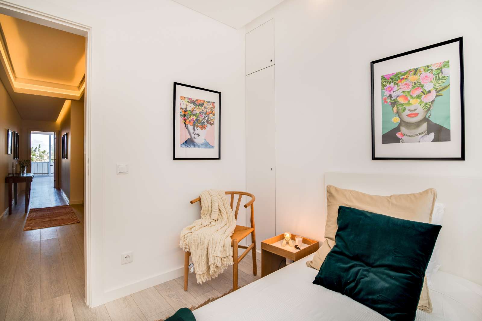 Stylish 3-bedroom apartment for rent near Monte Agudo lookout point in Penha de França